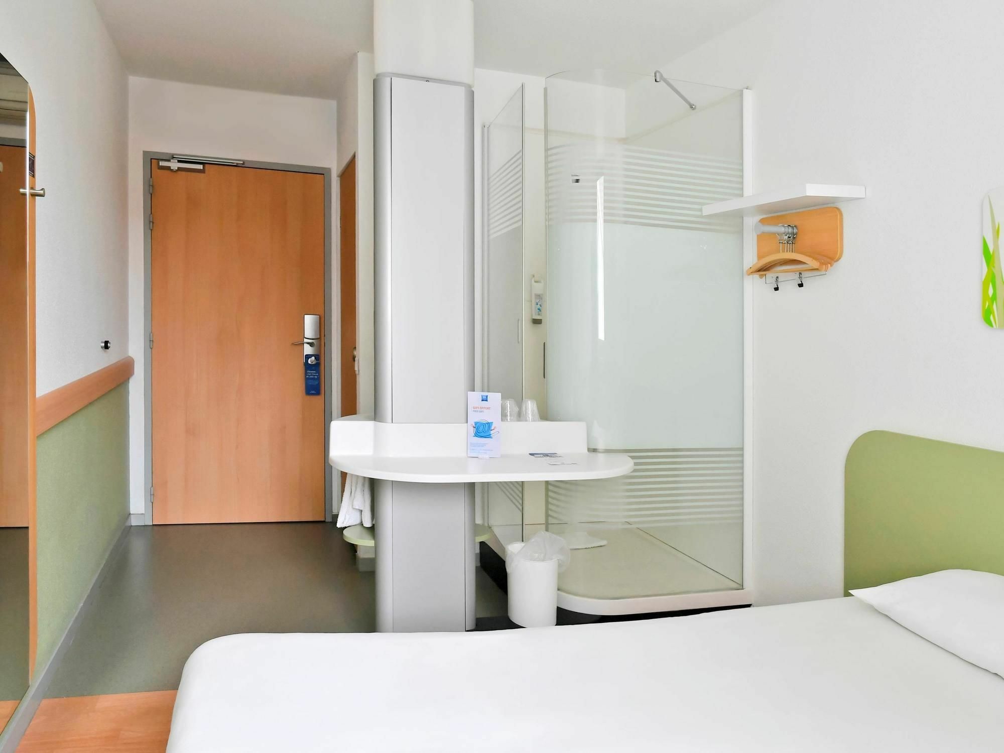 Ibis Budget Saint-Quentin Centre Gare Exteriér fotografie